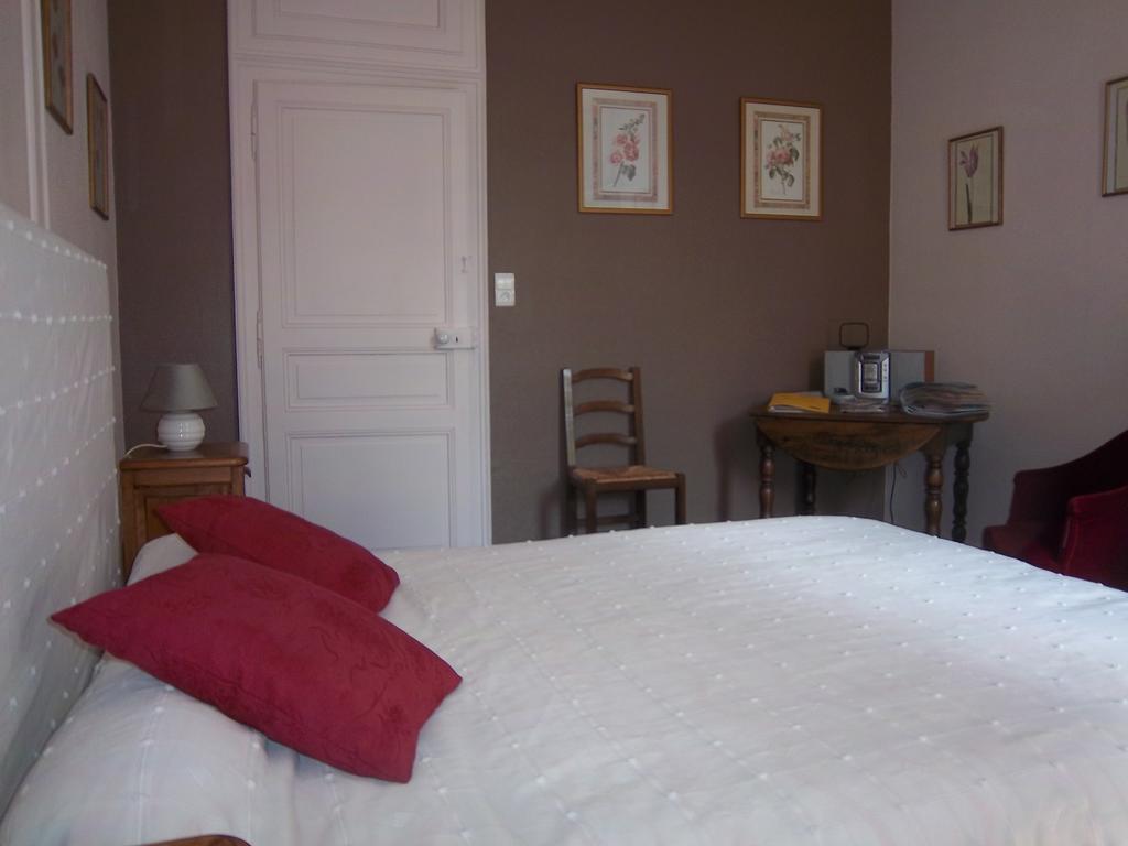 Apartamento Le Relais De Marbot Bar-le-Duc Habitación foto