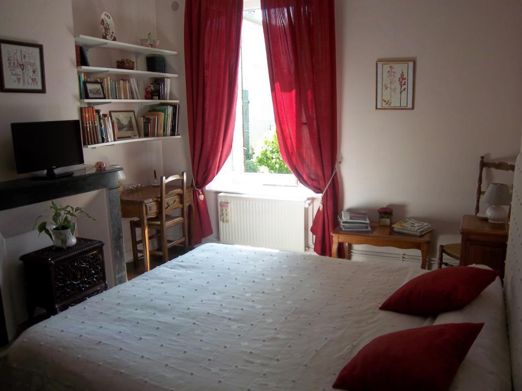 Apartamento Le Relais De Marbot Bar-le-Duc Habitación foto